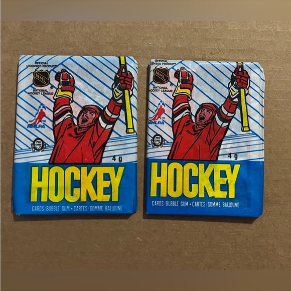 2 PACKS 1989/90 O-Pee-Chee Gum Hockey Cards Look For Joe Sakic Rookie RC Cards - Picture 2 of 3